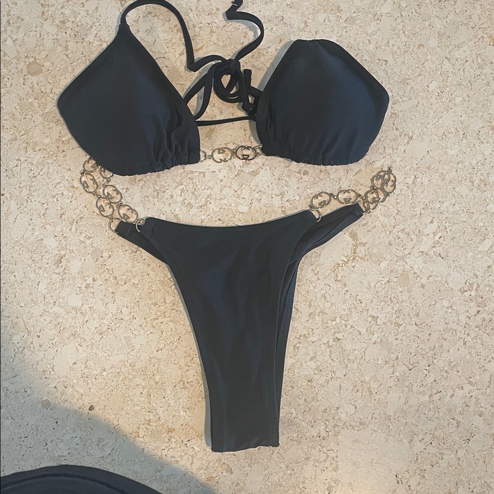 Elegant Black Bikini with Chain Detail